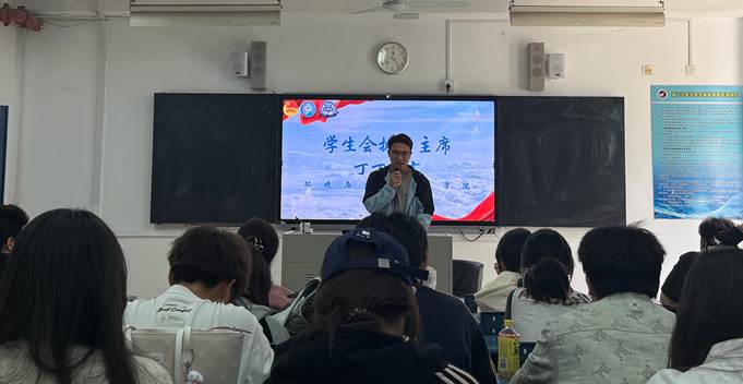 8bc7f41903fda6233f707eee9417ae8